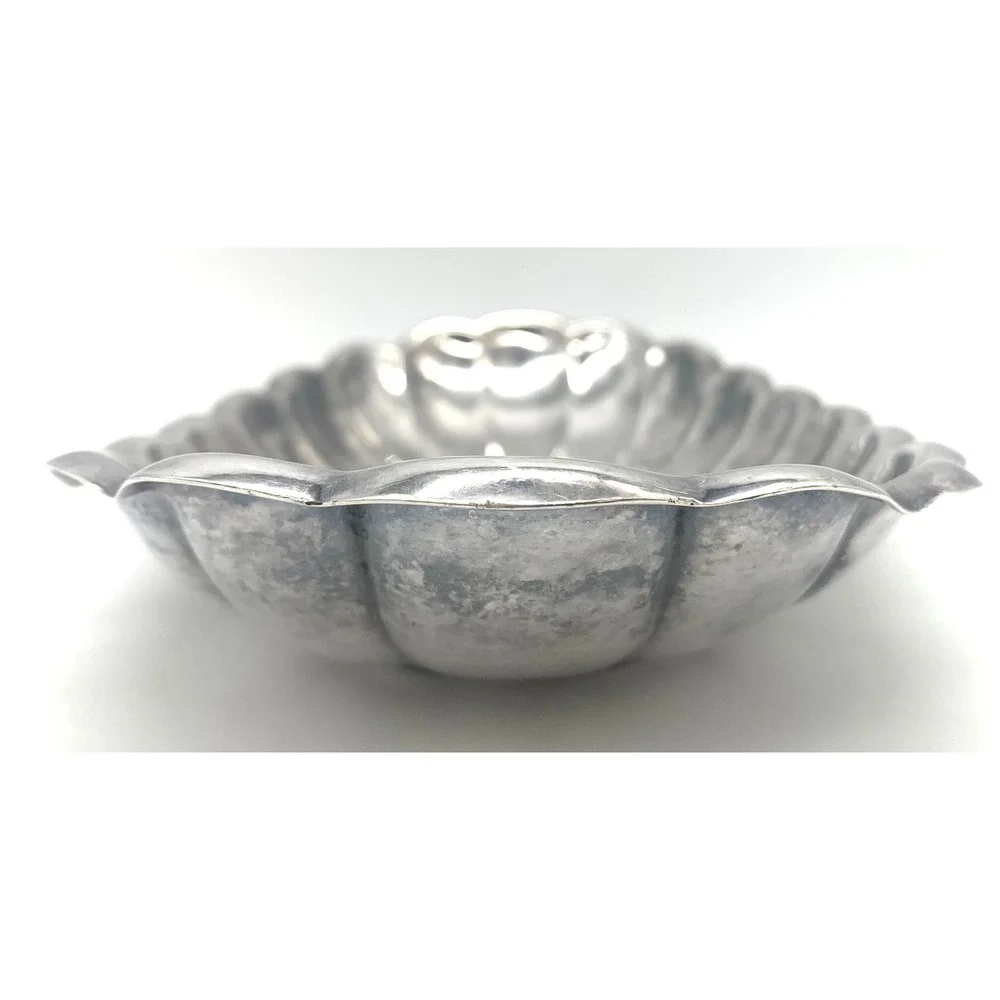 Reed & Barton Holiday 111 Silverplate Bread Tray Scalloped Oval Vintage Dish